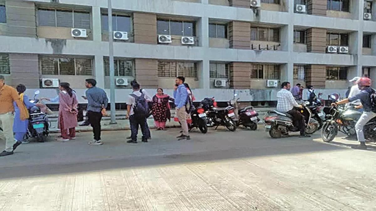 Bomb Threat at Karmayogi Bhavan Causes Panic in Gandhinagar