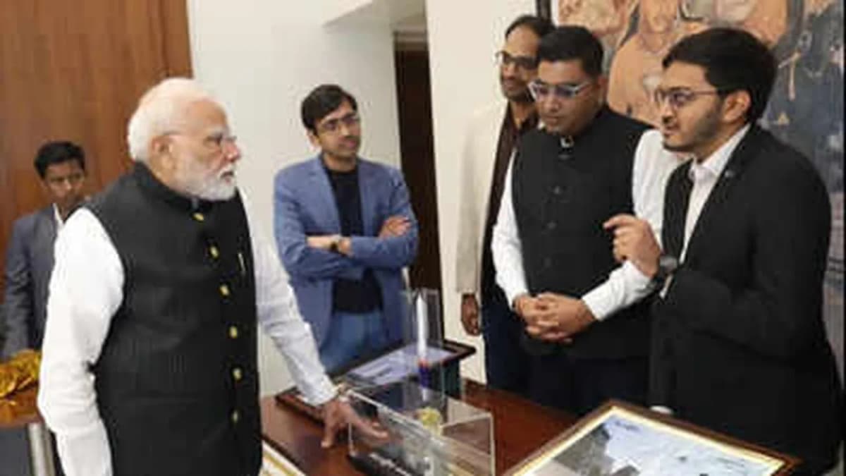 PM Encourages Youth on 3rd National Space Day