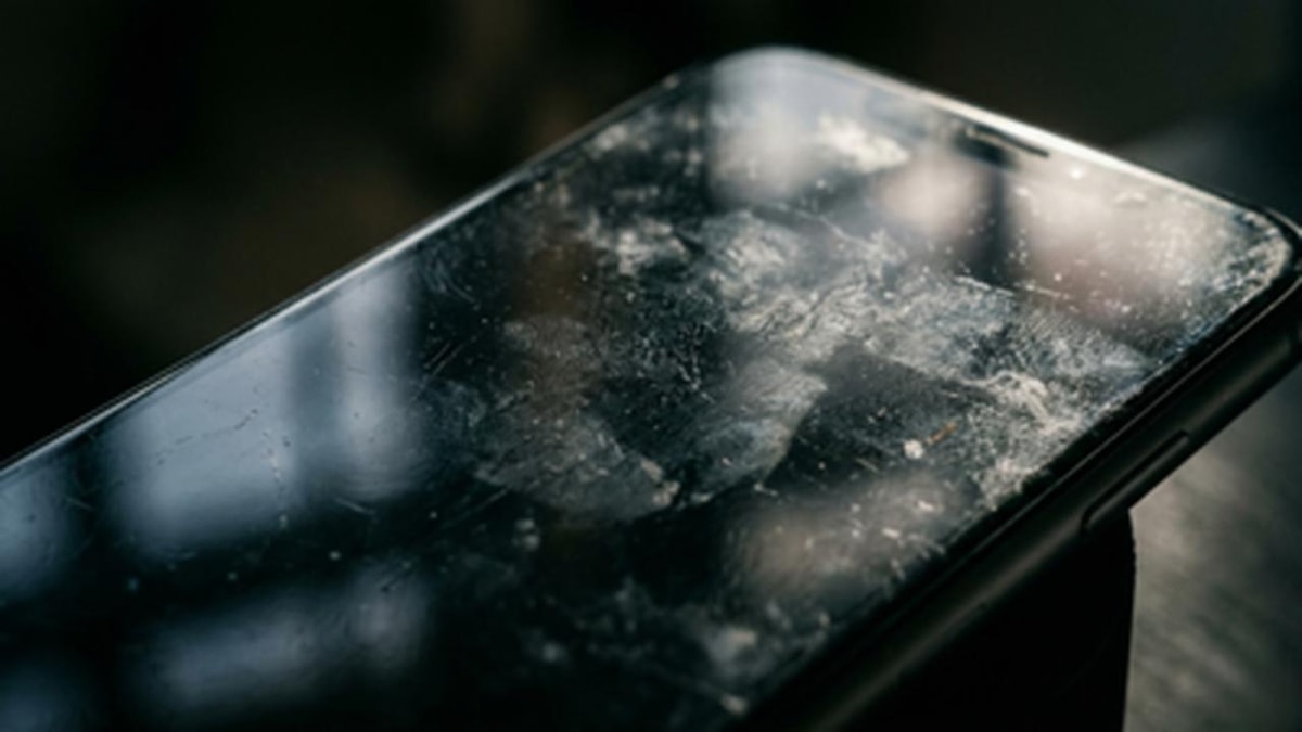 The Hidden Importance of Your Phone’s Nano-Coating