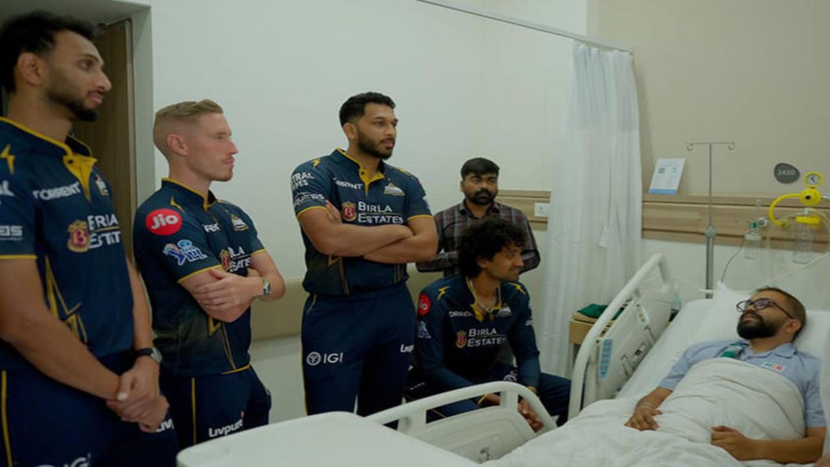 Gujarat Titans Surprise Visit Motivates Cancer Patients in Ahmedabad