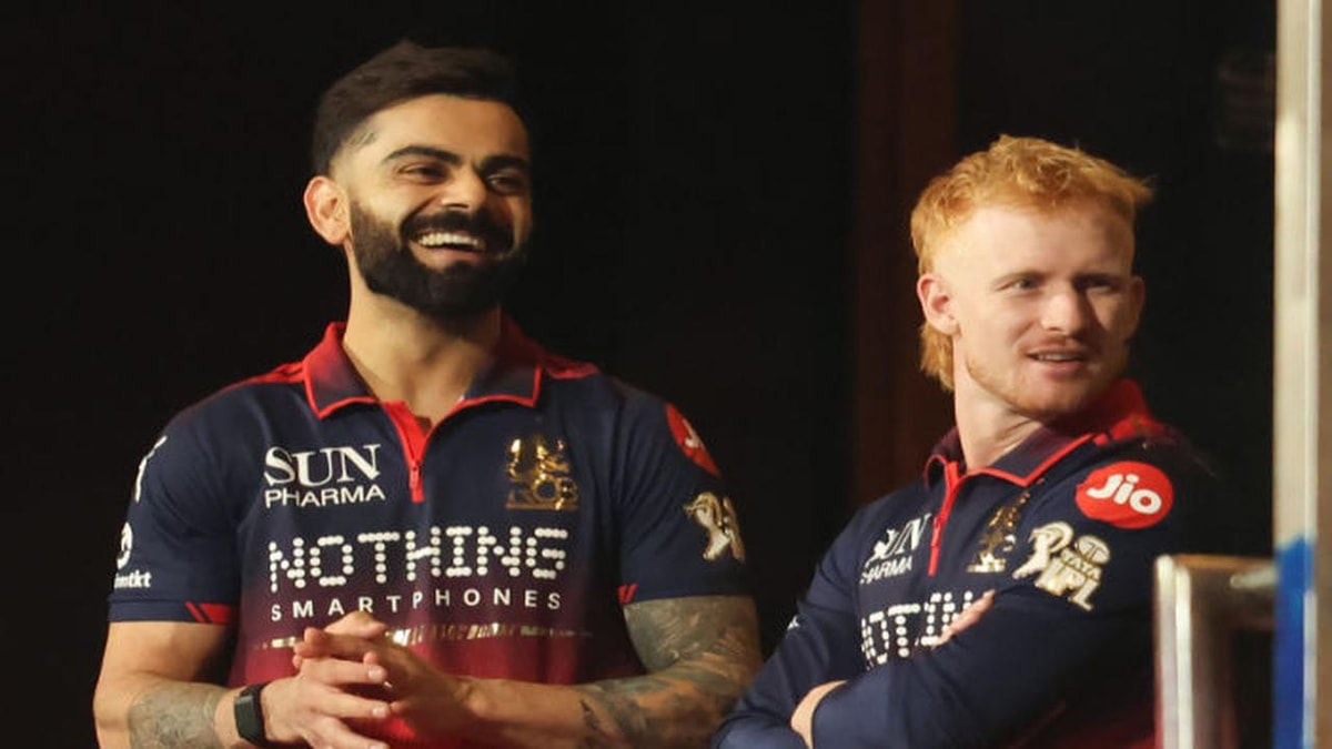 Virat Kohli Lightens the Mood Amidst RCB's Playoff Push
