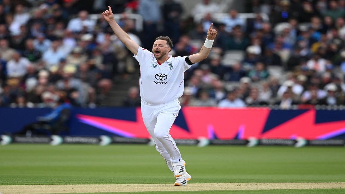 Ollie Robinson's Magical Comeback, Strengthening England with 3 Wickets
