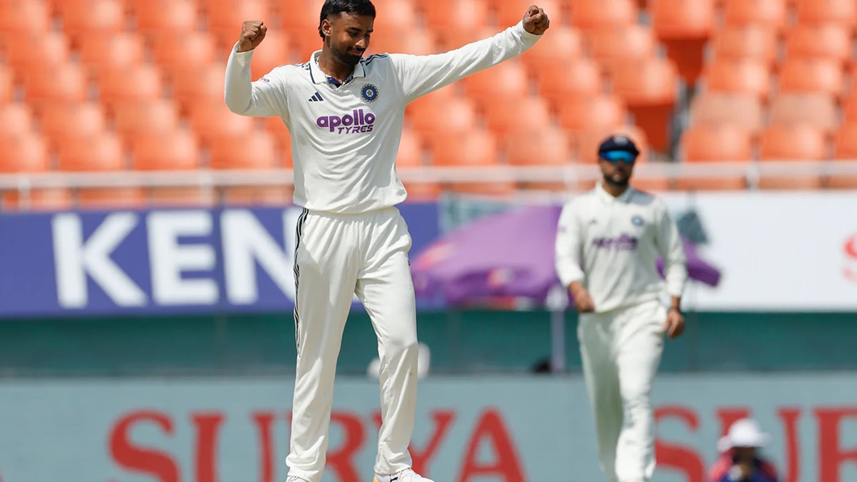 Manav Suthar Makes Impressive Test Debut