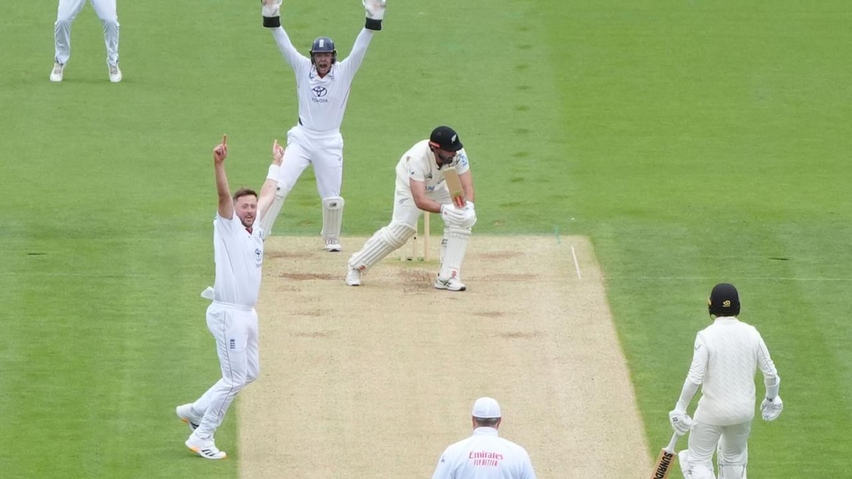 ICC Issues Demerit Points to Lord's and Gaddafi Stadium