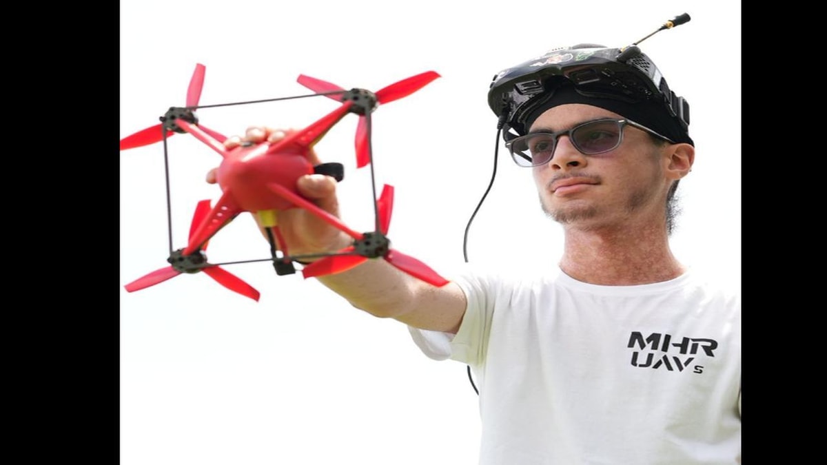 Mehar Singh Breaks Guinness World Record for 100-Meter Ascent with Quadcopter