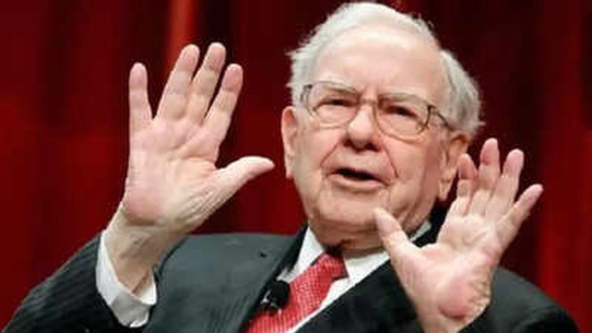 Warren Buffett Emphasizes the Importance of Patience in Parenting and Life