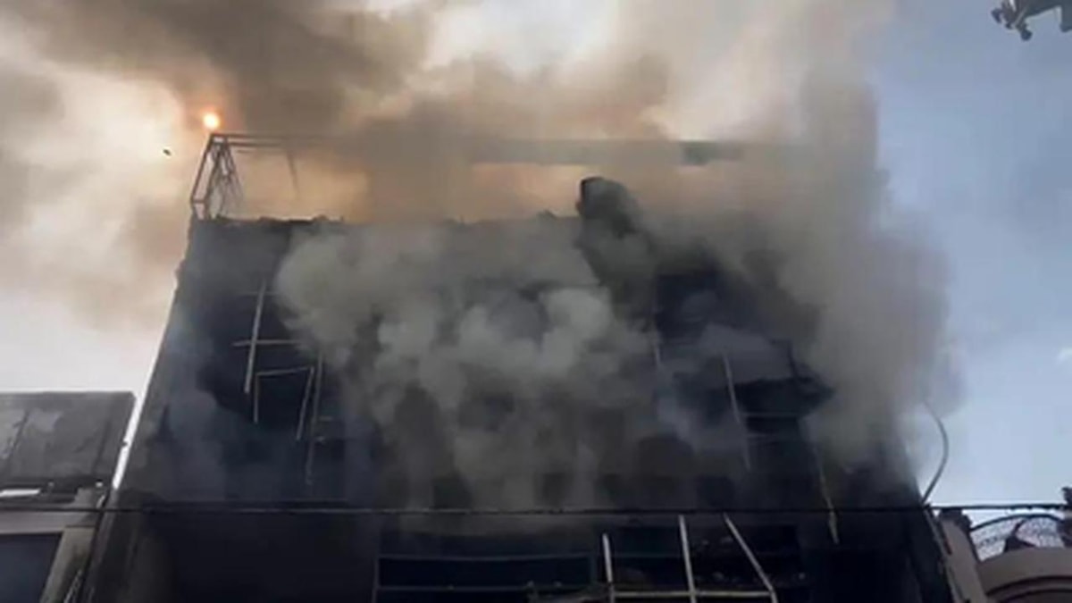 15 Students Die in Fire at Coaching Center in Lucknow