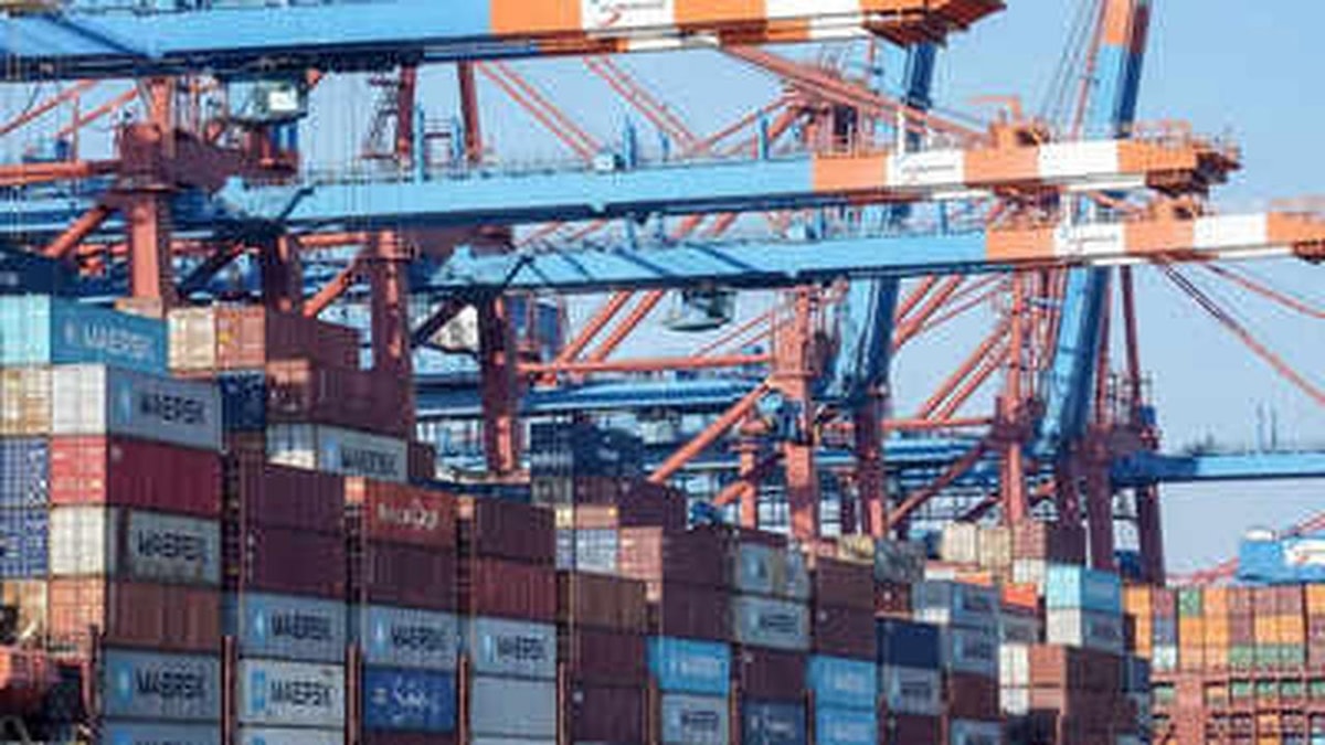 India's Goods Exports Surge by 19.5% to $44.2 Billion