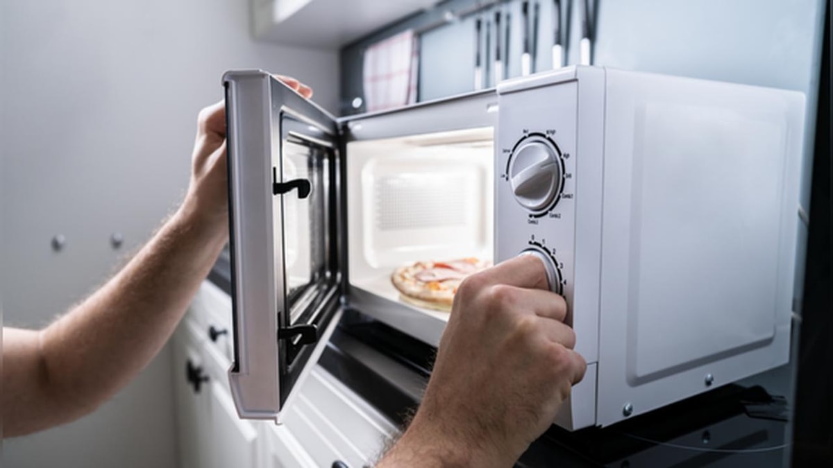 Which Foods to Avoid Reheating in the Microwave?