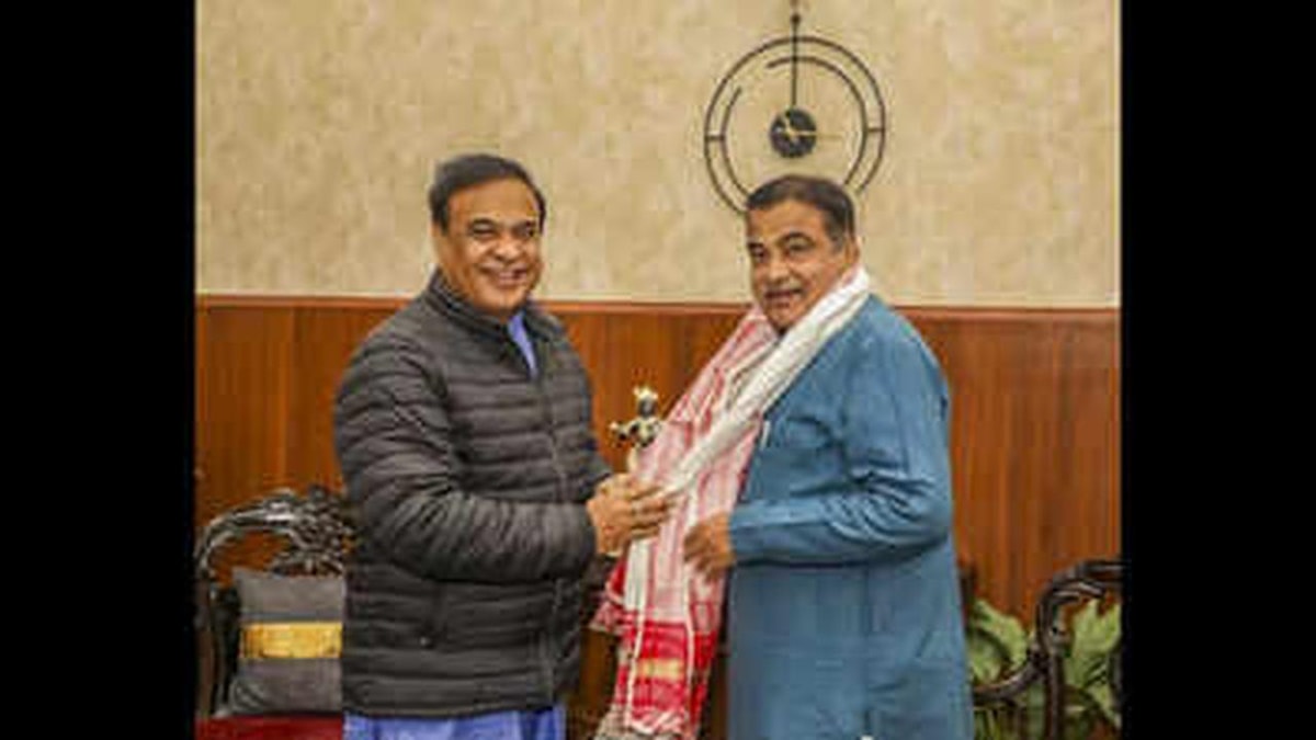 Assam Chief Minister Discusses Road Restoration with Nitin Gadkari