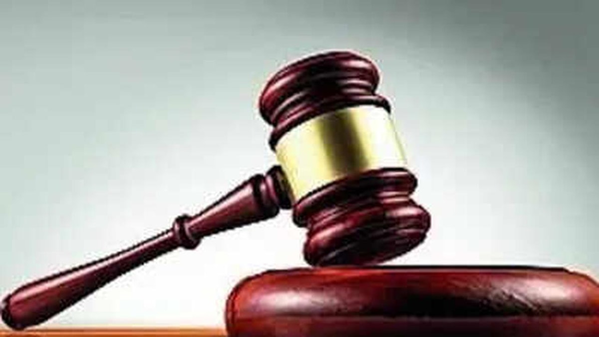 Supreme Court Grants Interim Relief to Deepak Kumar from FIR