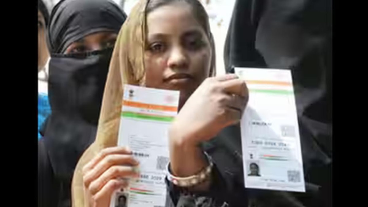 Bureaucratic Resistance to Aadhaar Linking: Controversy in Health Schemes