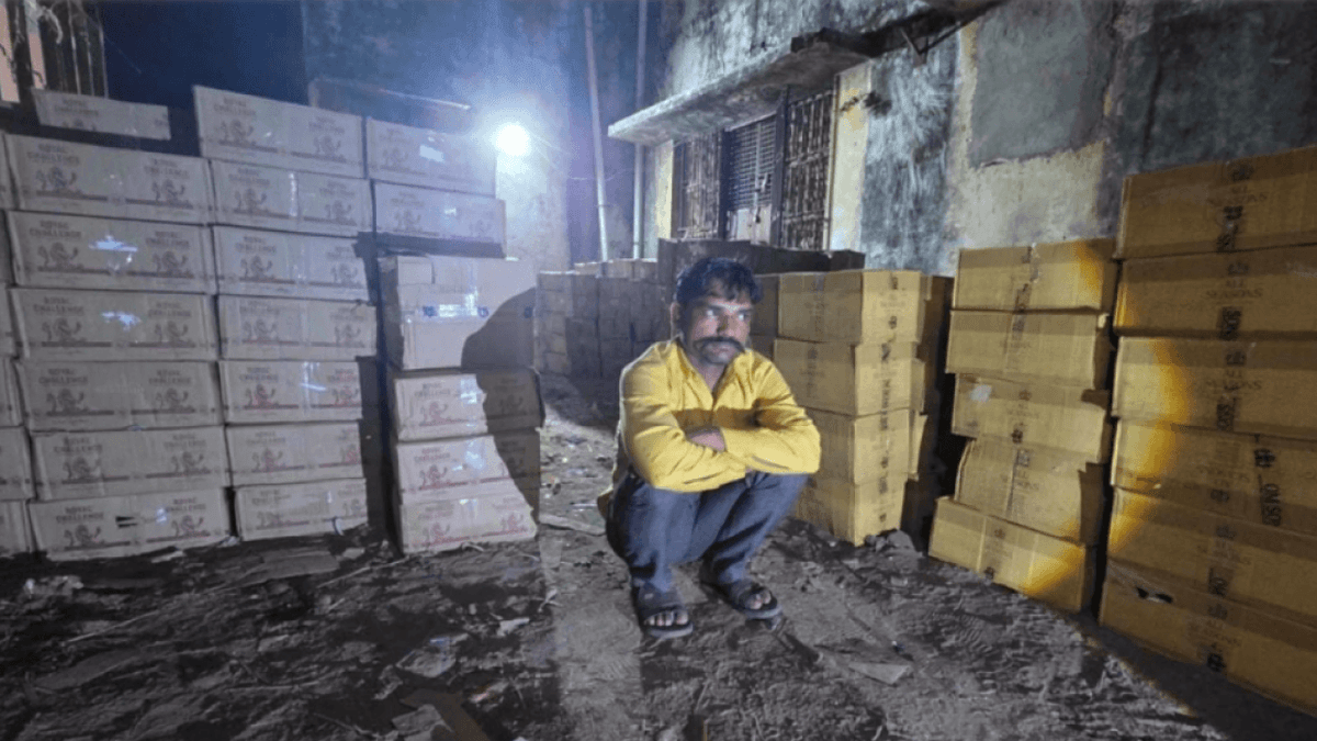 Foreign Liquor Worth ₹1.10 Crore Seized in Aravalli: Major SMC Action, 1 Arrested 4 Absconding Foreign Liquor Worth ₹1.10 Crore Seized in Aravalli: Major SMC Action, 1 Arrested 4 Absconding