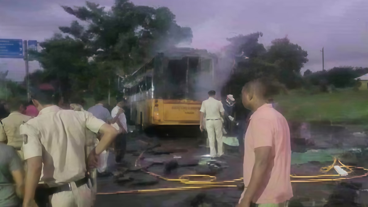 Fatal Collision Between Two Containers On Nashik Highway, One Dead; Another Driver Rescued Fatal Collision Between Two Containers On Nashik Highway, One Dead; Another Driver Rescued