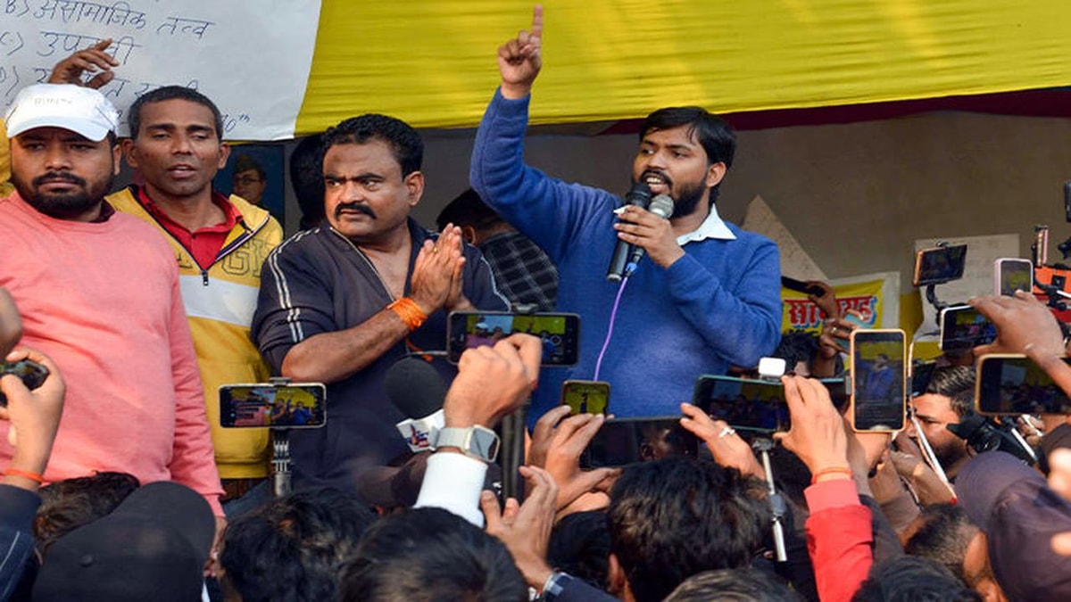 Khan Sir Surrenders in Court, Turmoil in Coaching Sector Khan Sir Surrenders in Court, Turmoil in Coaching Sector