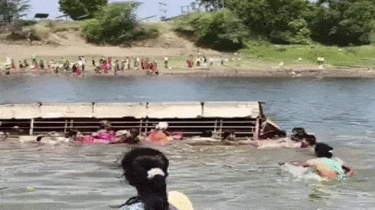 Boat Capsizes in Godavari River, Two Women Dead in Maharashtra Boat Capsizes in Godavari River, Two Women Dead in Maharashtra