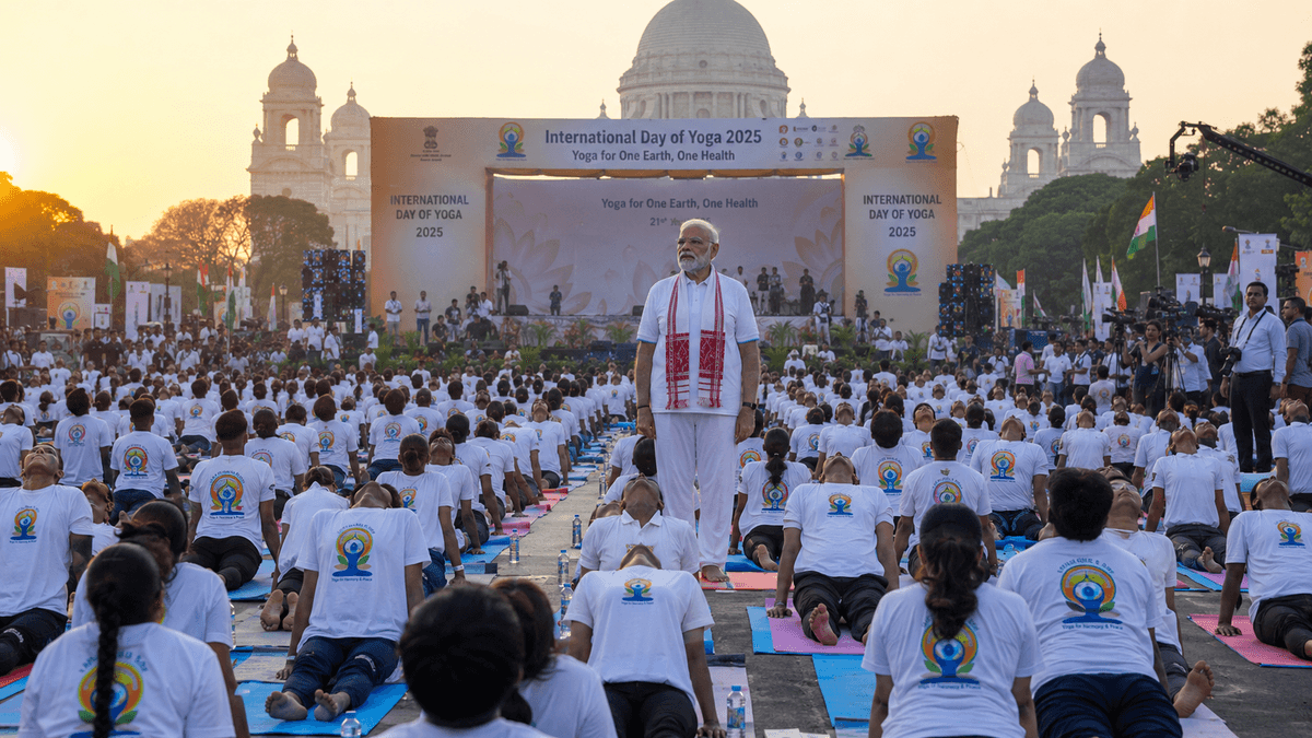 This Year’s International Yoga Day Celebration in Kolkata This Year’s International Yoga Day Celebration in Kolkata