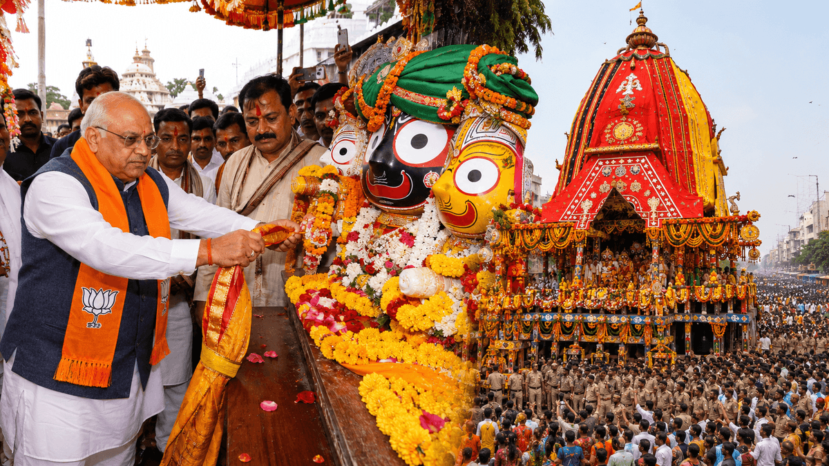 Chief Minister Bhupendra Patel Performed the Pahind Ritual as the Grand Jagannath Rath Yatra Began Amid Chants of 'Jai Jagannath' Chief Minister Bhupendra Patel Performed the Pahind Ritual as the Grand Jagannath Rath Yatra Began Amid Chants of 'Jai Jagannath'