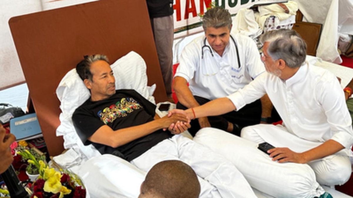 Congress Supports Sonam Wangchuk's 20th Day Hunger Strike Congress Supports Sonam Wangchuk's 20th Day Hunger Strike