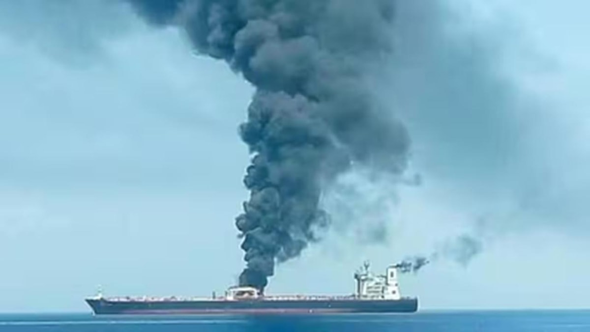 Attack on MSV Faize Noore Oliya Ship, 14 Crew Rescued Attack on MSV Faize Noore Oliya Ship, 14 Crew Rescued