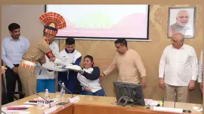 Commonwealth Games Flag Arrives in Ahmedabad as Preparations Begin for Historic 2030 Hosting Commonwealth Games Flag Arrives in Ahmedabad as Preparations Begin for Historic 2030 Hosting