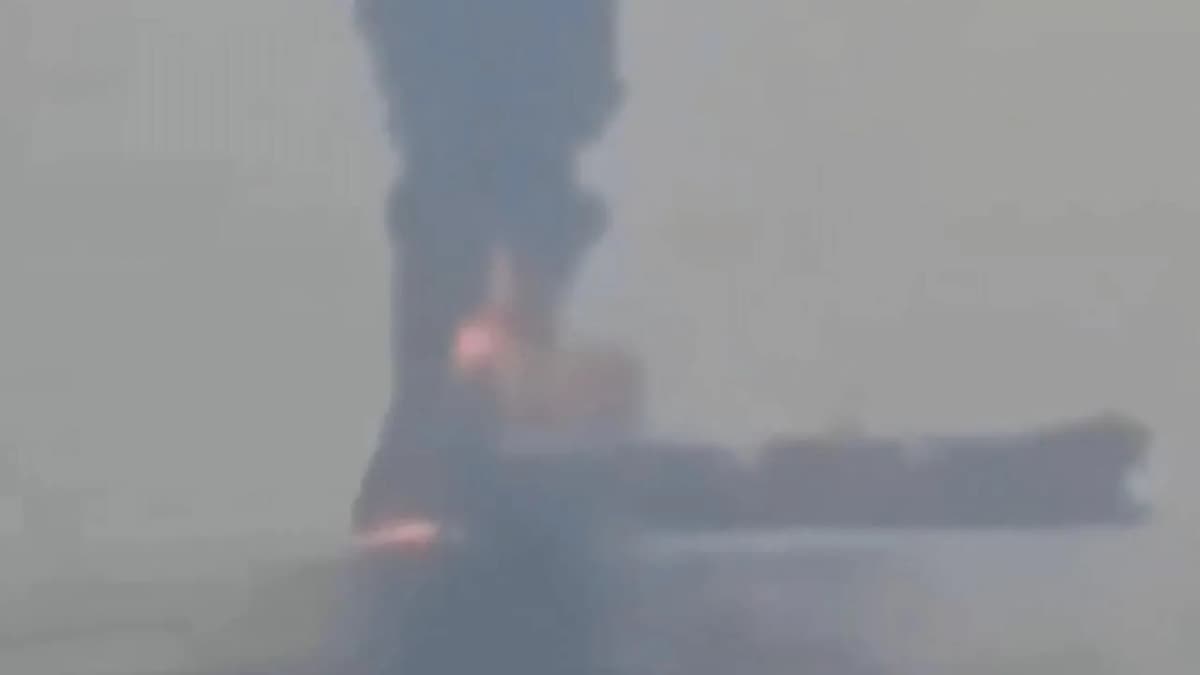Attack on Indian Cargo Ship in Yemen, 14 Crew Members Rescued Attack on Indian Cargo Ship in Yemen, 14 Crew Members Rescued