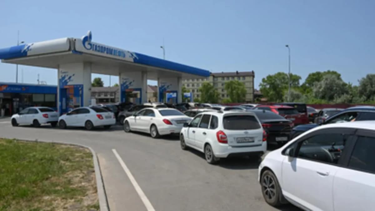 Fuel Shortages Resurface in Russia Fuel Shortages Resurface in Russia