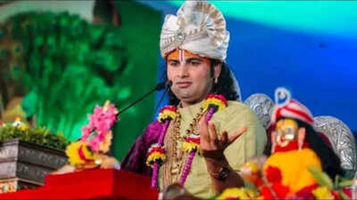 Swami Aniruddhacharya Maharaj's Inspirational Journey to Vrindavan Swami Aniruddhacharya Maharaj's Inspirational Journey to Vrindavan