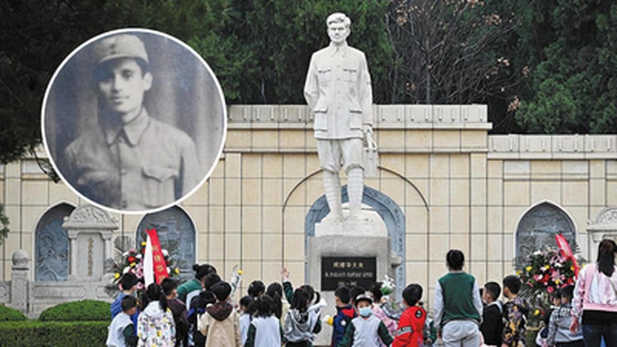 Dr. Dwarkanath Kotnis: A Dedication to Humanity in China Dr. Dwarkanath Kotnis: A Dedication to Humanity in China