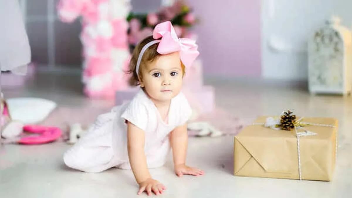 10 Flower-Inspired Names for Babies in Spring 10 Flower-Inspired Names for Babies in Spring
