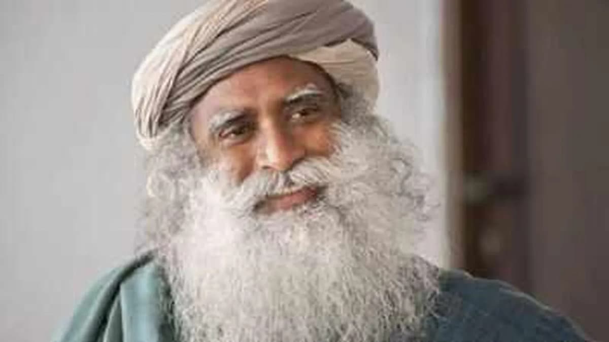Sadhguru's Thoughts: The Connection with Life and Creation Sadhguru's Thoughts: The Connection with Life and Creation