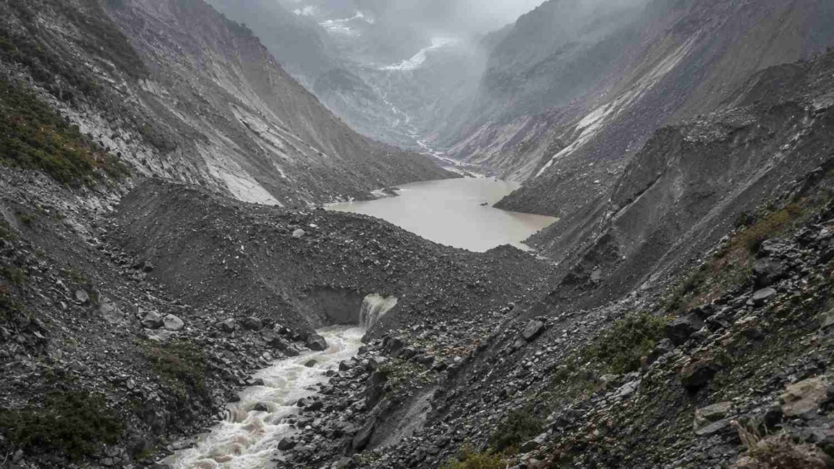 Barrier Lake Poses Fresh Flood Threat on China Nepal Border Barrier Lake Poses Fresh Flood Threat on China Nepal Border