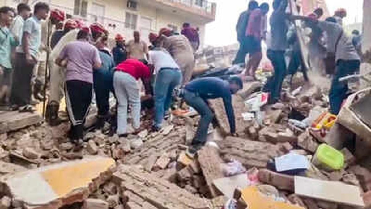 Building Collapse Incident in Satya Niketan, Delhi Building Collapse Incident in Satya Niketan, Delhi