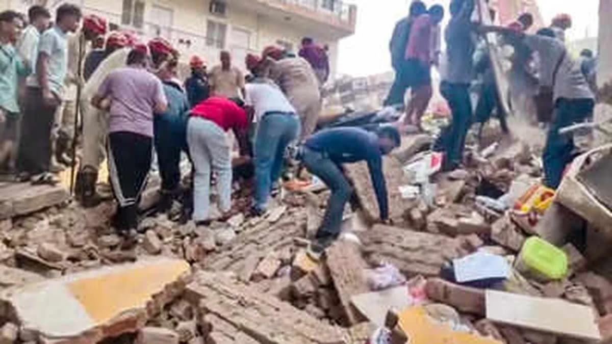 Building Collapse Incident in Satya Niketan, Delhi Building Collapse Incident in Satya Niketan, Delhi