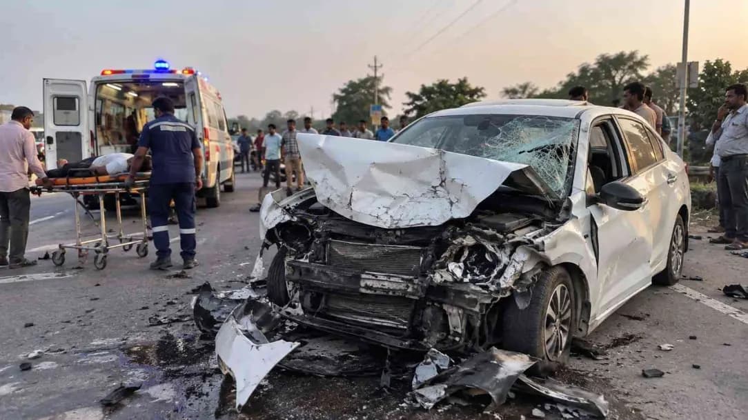 High-Speed Car Accident in Vismangar Leaves Two Injured High-Speed Car Accident in Vismangar Leaves Two Injured