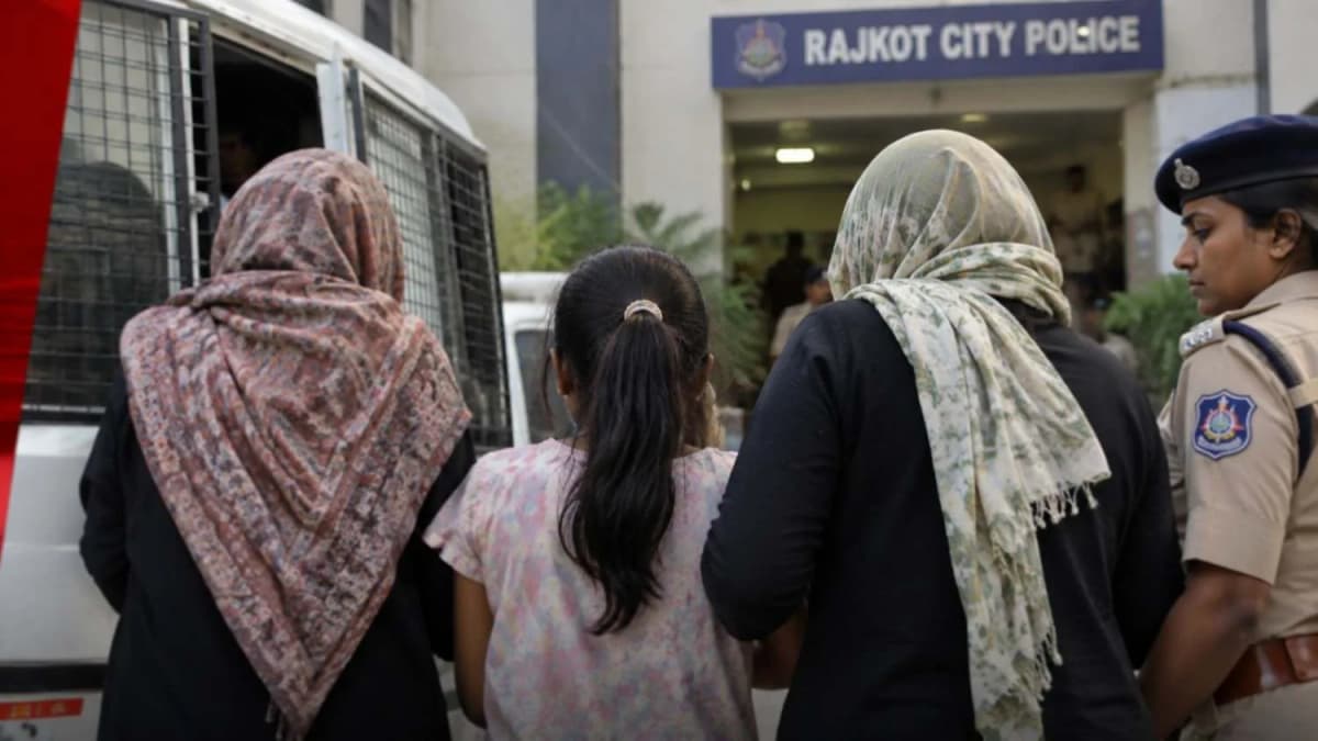 Rajkot Minor Allegedly Exploited After Catering Job Offer, Two Women Arrested Rajkot Minor Allegedly Exploited After Catering Job Offer, Two Women Arrested