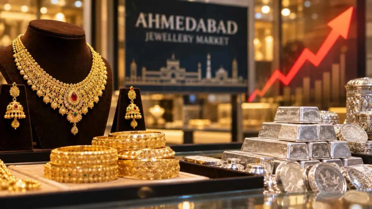 Gold Crosses ₹1.54 Lakh in Ahmedabad, Silver Prices Also Rise Gold Crosses ₹1.54 Lakh in Ahmedabad, Silver Prices Also Rise