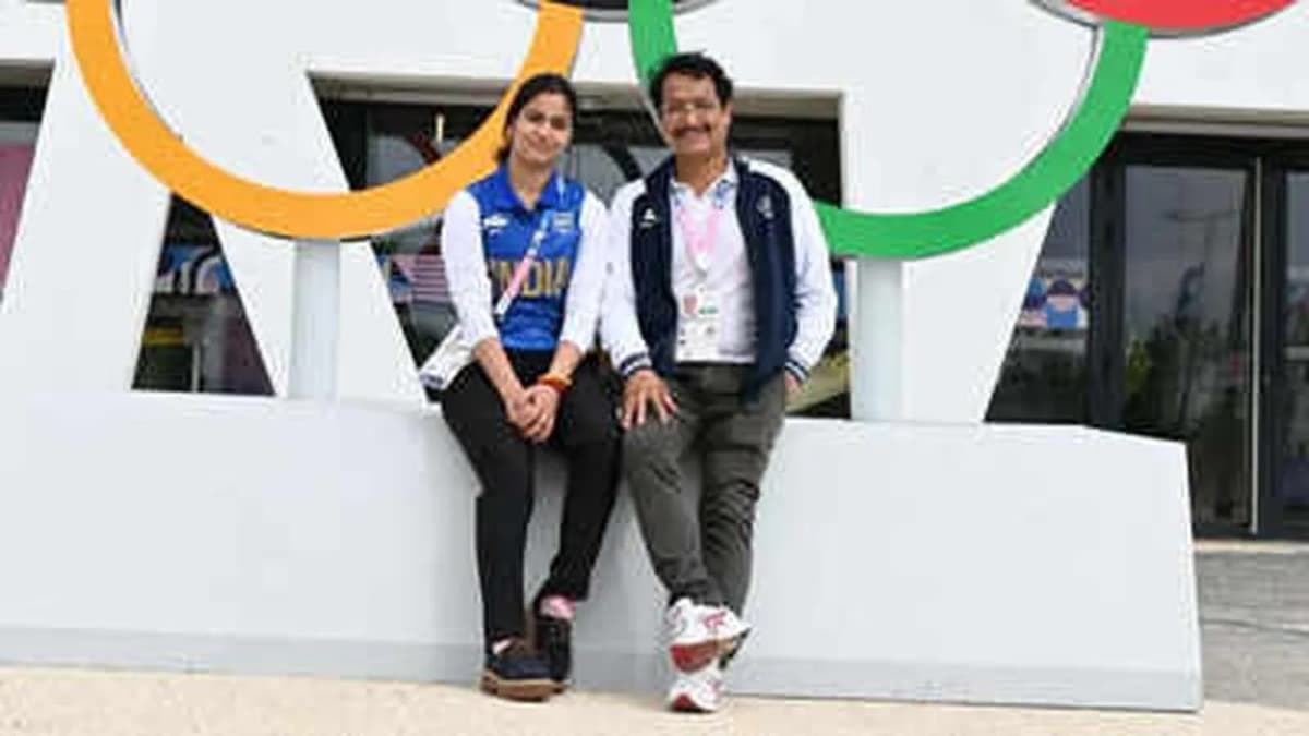 Manu Bhaker and Pawan Sehrawat Lead India at Asian Games Opening Ceremony Manu Bhaker and Pawan Sehrawat Lead India at Asian Games Opening Ceremony