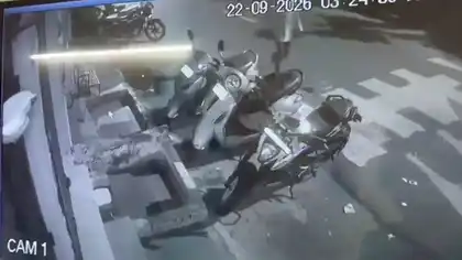 KTM Bike Stolen on Saraspur Main Road, Incident Captured on CCTV