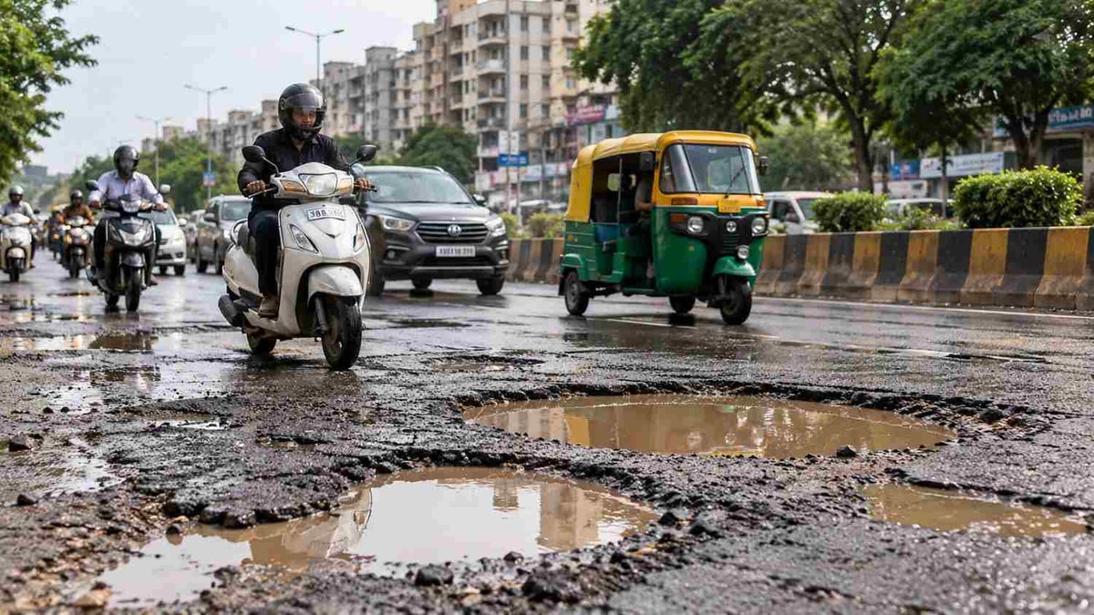 Ahmedabad Residents Raise Questions Over Potholes and Road Repairs Ahmedabad Residents Raise Questions Over Potholes and Road Repairs