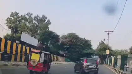 Car Overturns Near Shaktinagar Circle, Video Goes Viral
