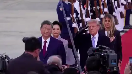 Trump Gives Xi Jinping a Grand Welcome in the US as B-1 Bombers Fly Overhead Trump Gives Xi Jinping a Grand Welcome in the US as B-1 Bombers Fly Overhead