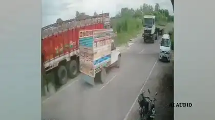 Two Drivers Killed in Trailer-Pickup Collision in Kanpur Two Drivers Killed in Trailer-Pickup Collision in Kanpur