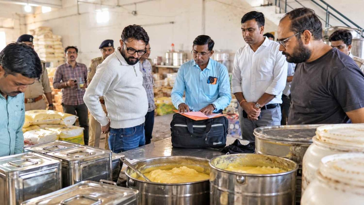 Raid on Dairy Producing Adulterated Ghee in Kadadra Raid on Dairy Producing Adulterated Ghee in Kadadra