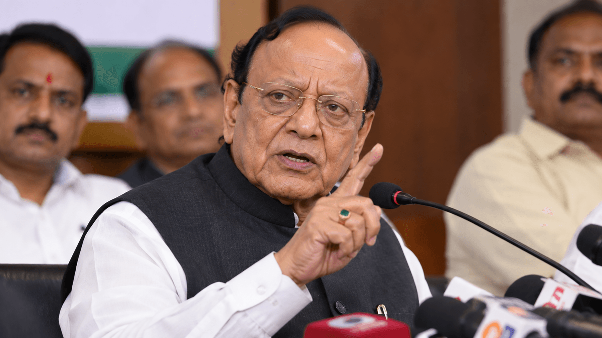 Shankersinh Vaghela’s Remarks Spark Controversy, Brahmin Community Demands Apology Shankersinh Vaghela’s Remarks Spark Controversy, Brahmin Community Demands Apology