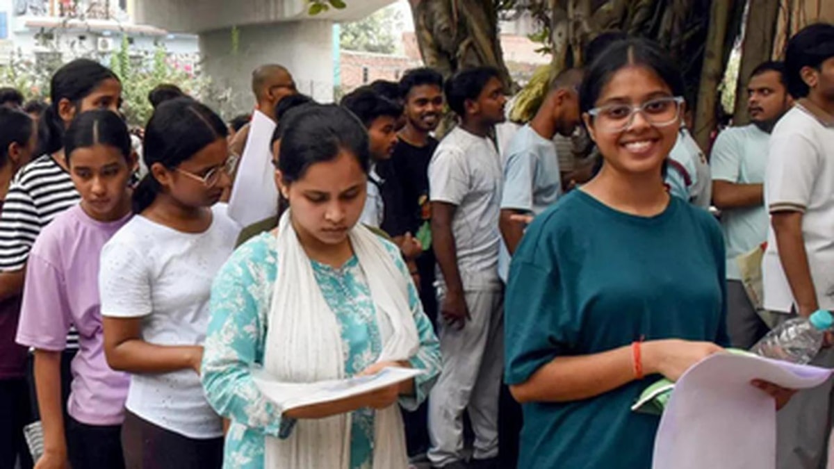 Jammu and Kashmir Raises MBBS, BDS Intern Stipend to ₹25,000 Jammu and Kashmir Raises MBBS, BDS Intern Stipend to ₹25,000