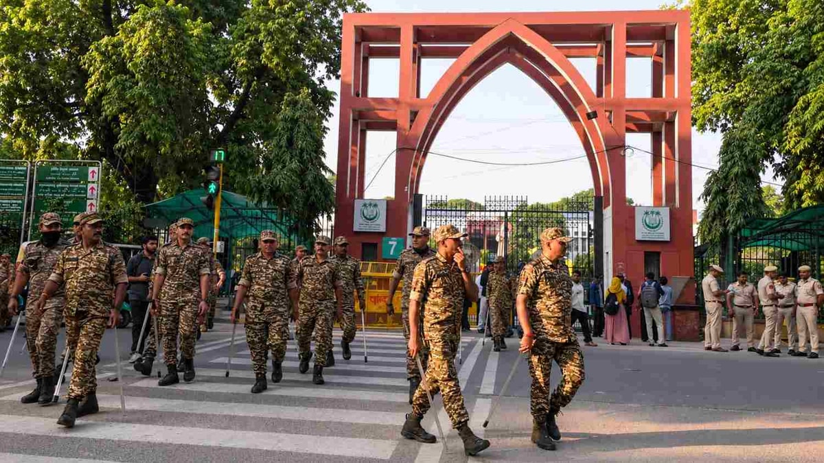 Jamia Millia Islamia Moves All Classes Online Amid Protests Jamia Millia Islamia Moves All Classes Online Amid Protests